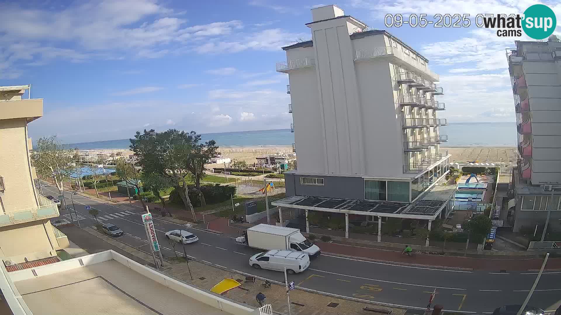 Riccione livecam beach and La Malfa gardens – Bagni Oreste spiaggia 115