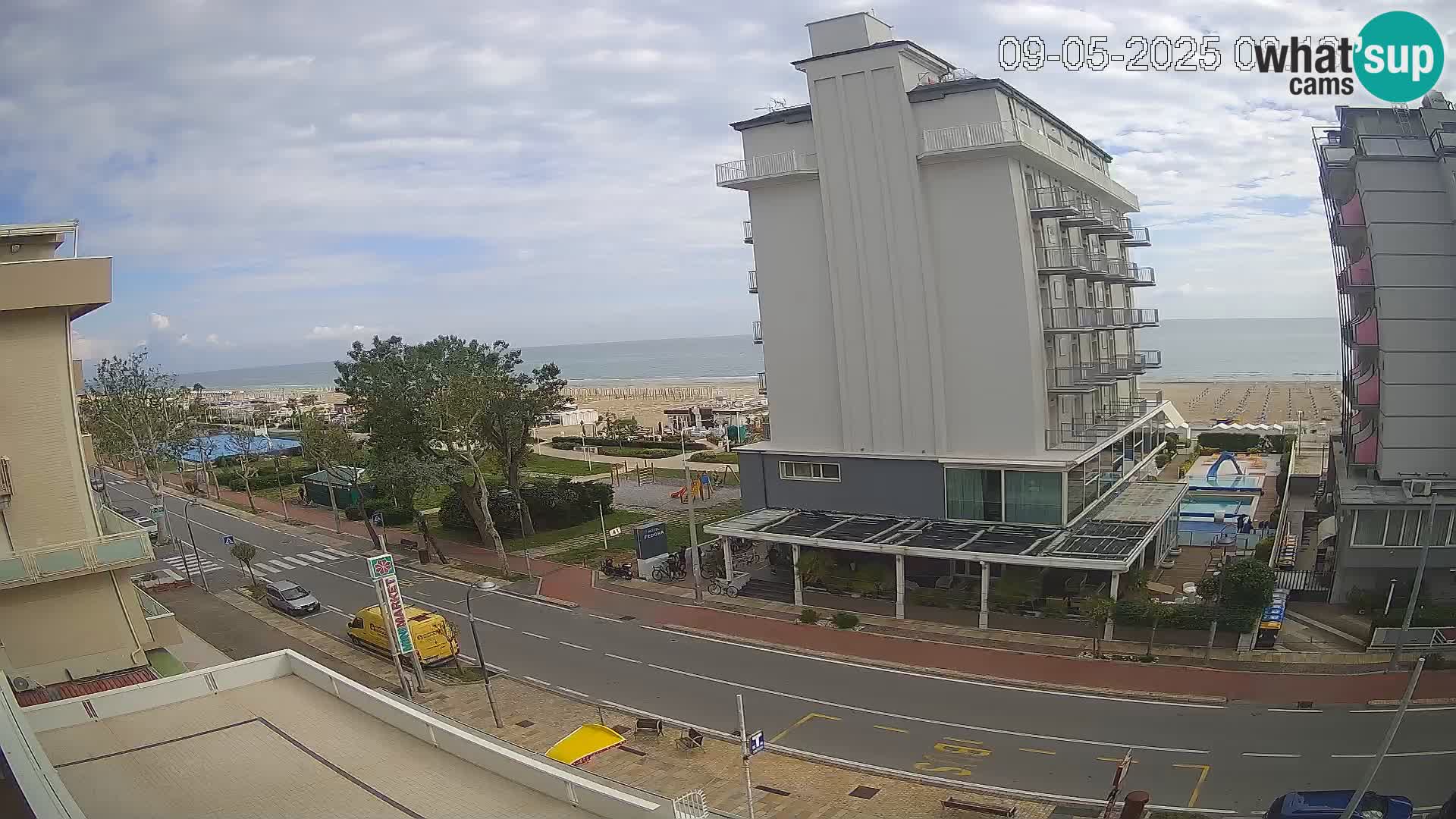 Plaža s spletno kamero Riccione in vrtovi La Malfa – plaža Bagni Oreste 115
