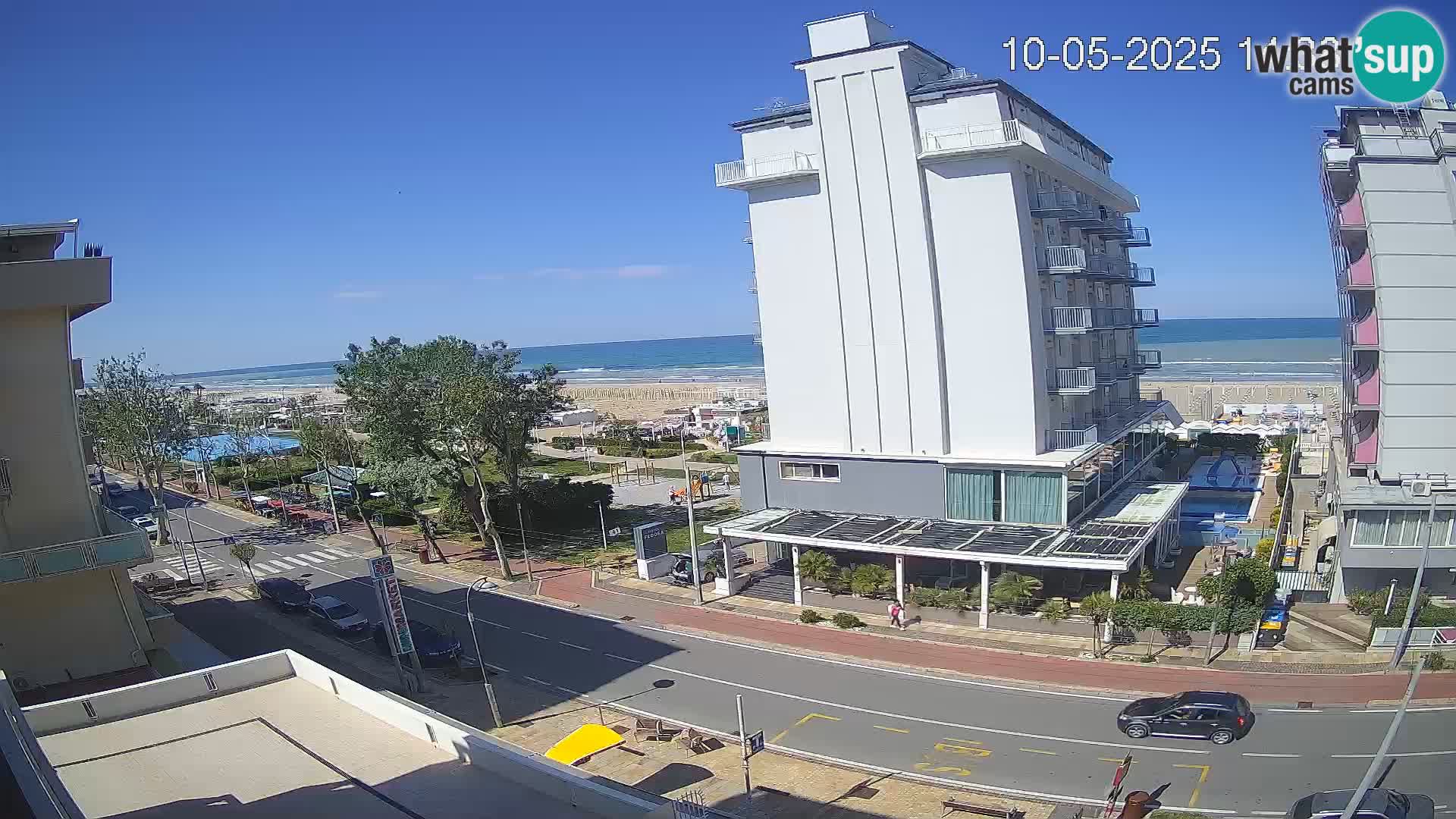 Plaža s spletno kamero Riccione in vrtovi La Malfa – plaža Bagni Oreste 115
