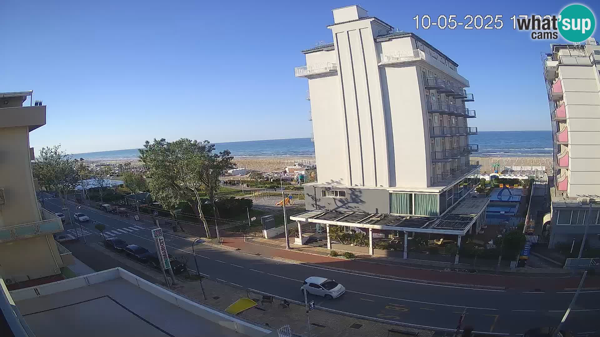 Plaža s spletno kamero Riccione in vrtovi La Malfa – plaža Bagni Oreste 115