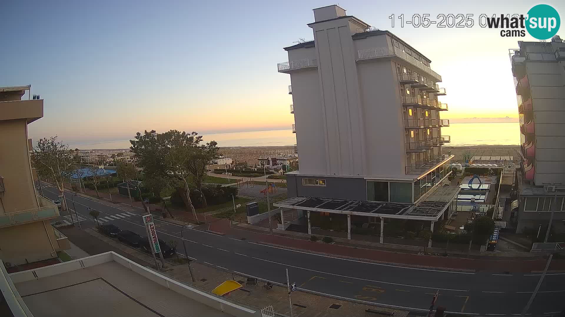 Riccione livecam beach and La Malfa gardens – Bagni Oreste spiaggia 115