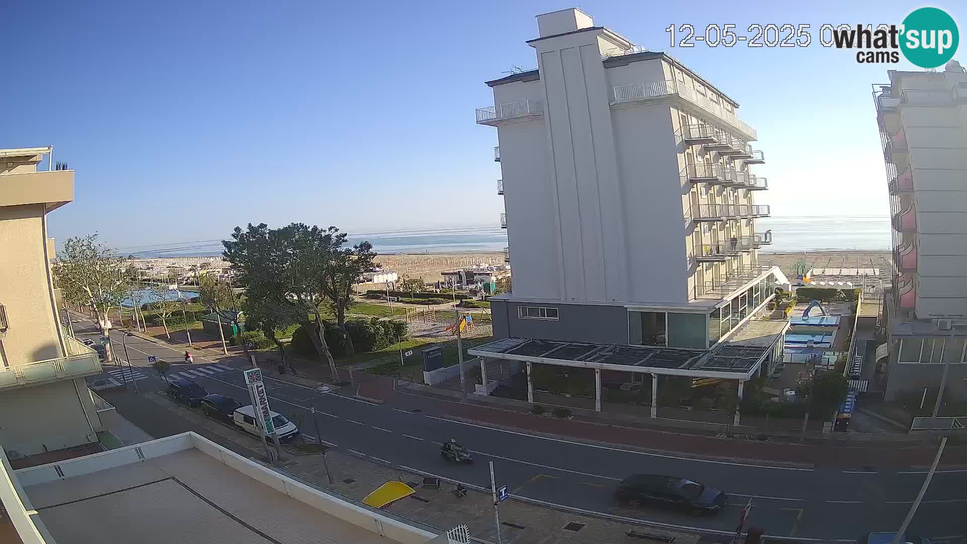 Riccione livecam beach and La Malfa gardens – Bagni Oreste spiaggia 115