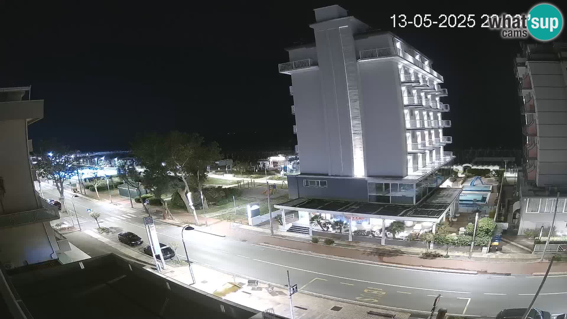 Plaža s spletno kamero Riccione in vrtovi La Malfa – plaža Bagni Oreste 115