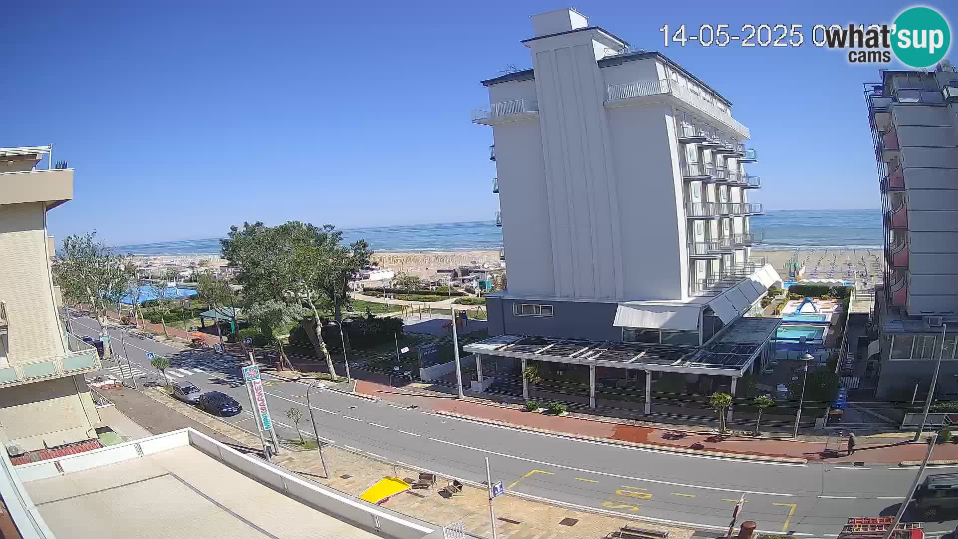 Plaža s spletno kamero Riccione in vrtovi La Malfa – plaža Bagni Oreste 115