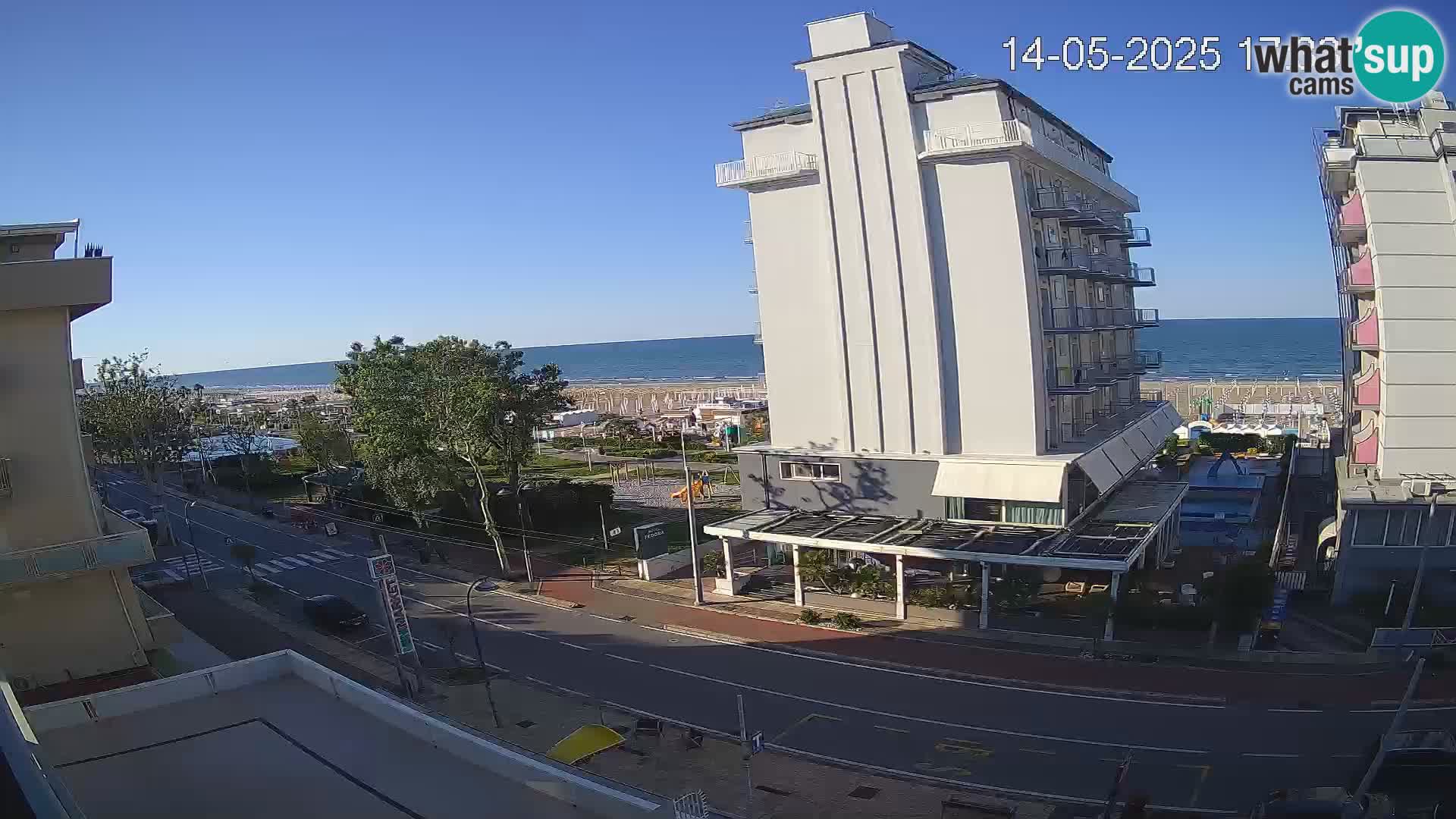 Riccione livecam beach and La Malfa gardens – Bagni Oreste spiaggia 115