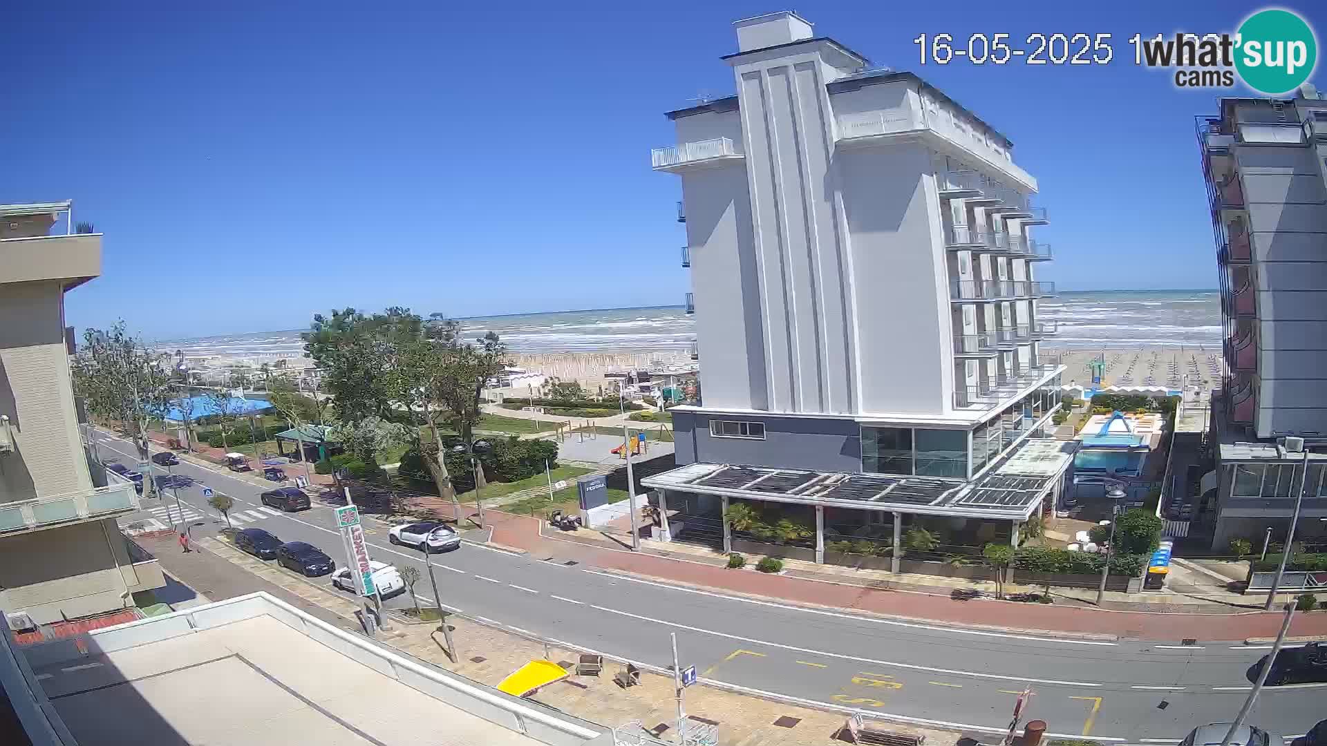 Riccione livecam beach and La Malfa gardens – Bagni Oreste spiaggia 115