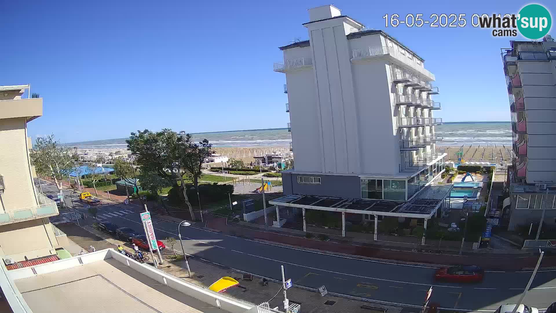 Plaža s spletno kamero Riccione in vrtovi La Malfa – plaža Bagni Oreste 115