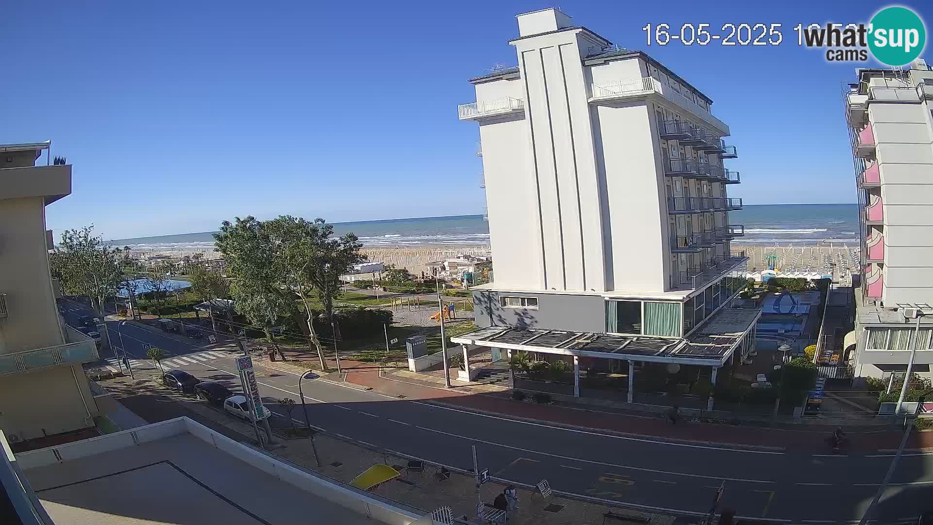Riccione livecam beach and La Malfa gardens – Bagni Oreste spiaggia 115