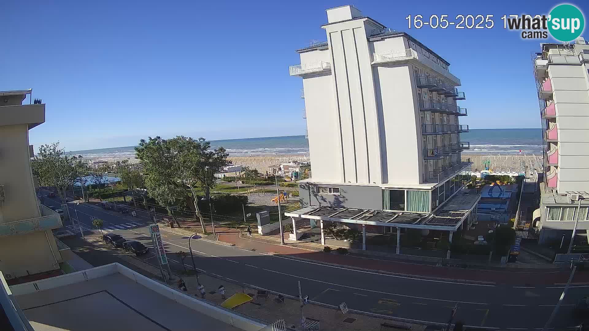 Riccione livecam beach and La Malfa gardens – Bagni Oreste spiaggia 115
