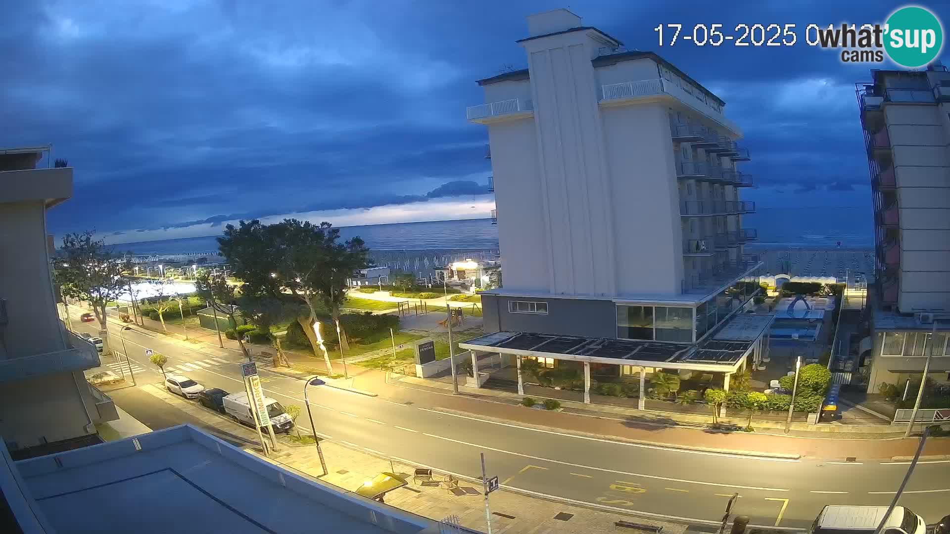 Plaža s spletno kamero Riccione in vrtovi La Malfa – plaža Bagni Oreste 115