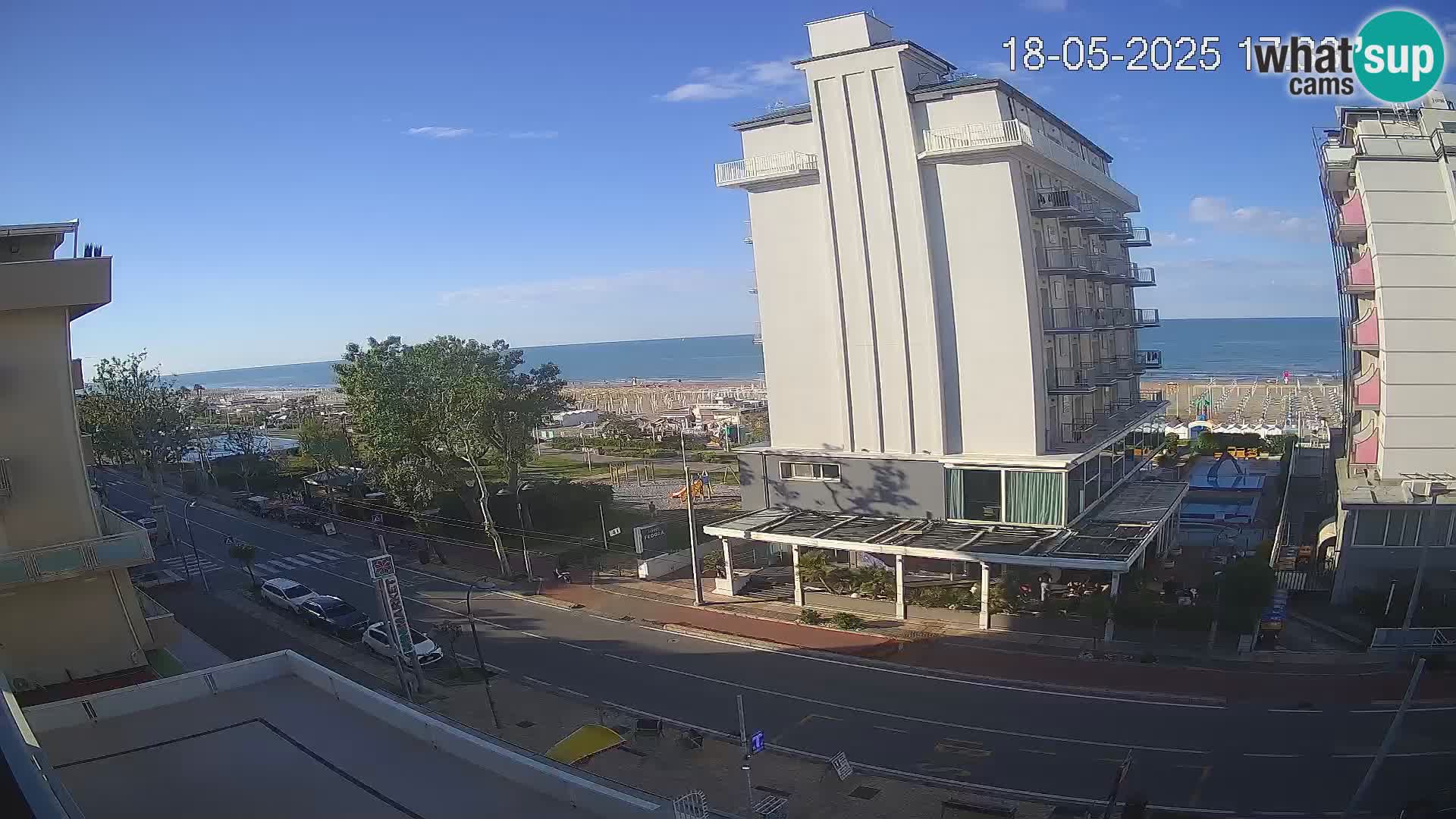 Plaža s spletno kamero Riccione in vrtovi La Malfa – plaža Bagni Oreste 115
