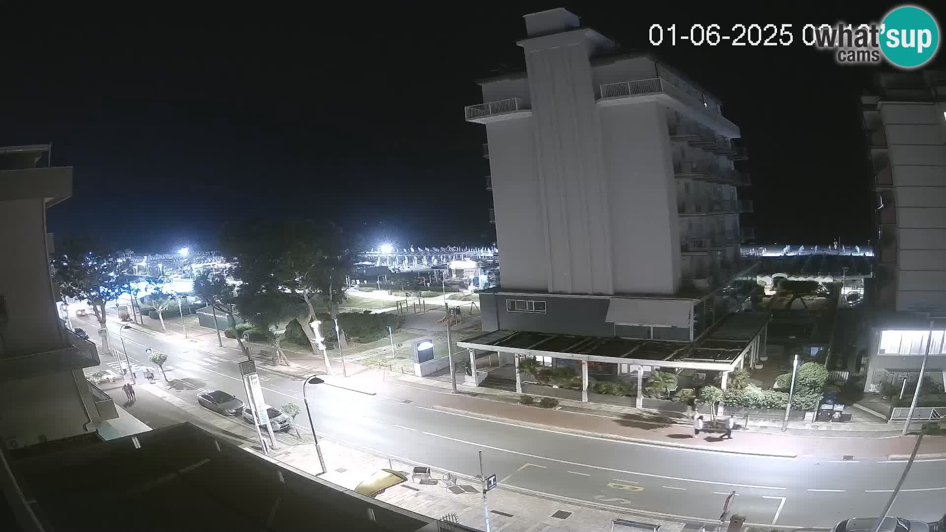 Plaža s spletno kamero Riccione in vrtovi La Malfa – plaža Bagni Oreste 115