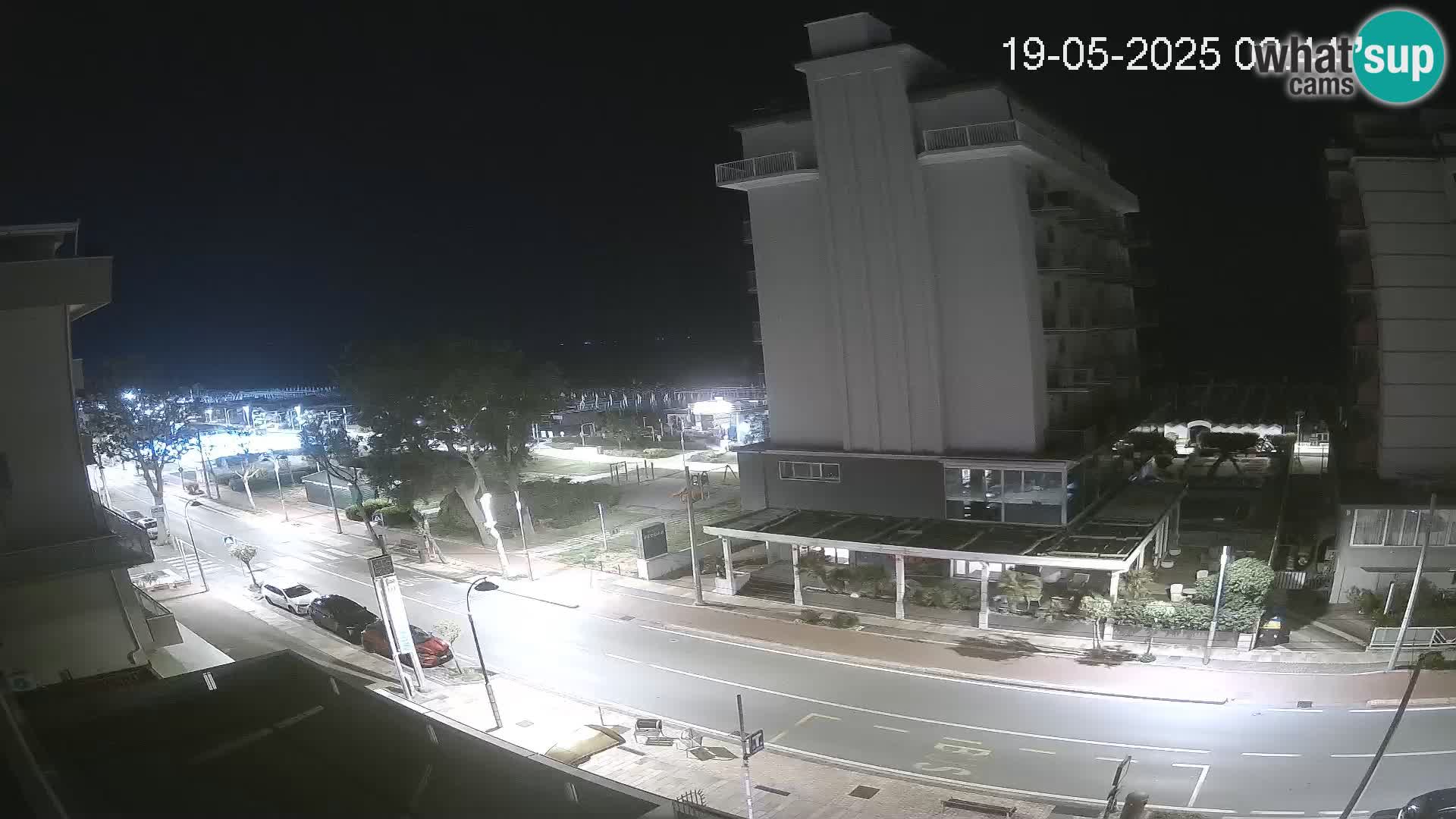 Plaža s spletno kamero Riccione in vrtovi La Malfa – plaža Bagni Oreste 115