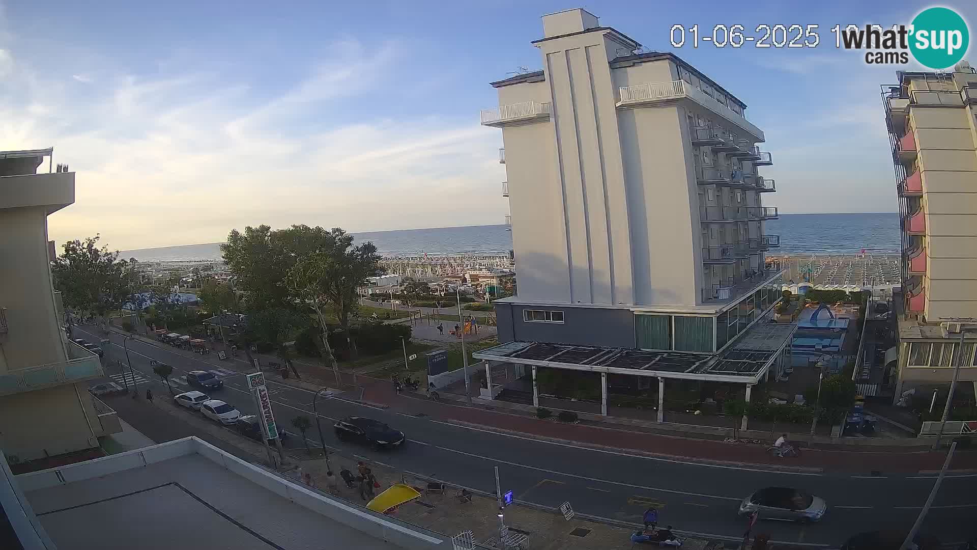 Plaža s spletno kamero Riccione in vrtovi La Malfa – plaža Bagni Oreste 115