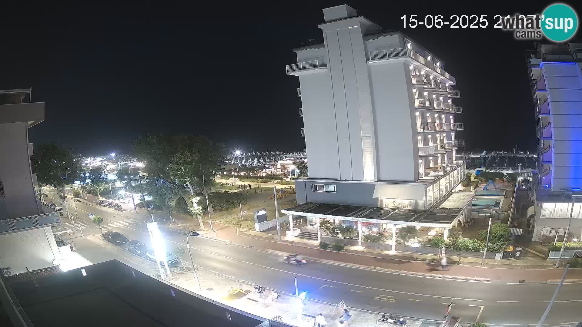 Plaža s spletno kamero Riccione in vrtovi La Malfa – plaža Bagni Oreste 115