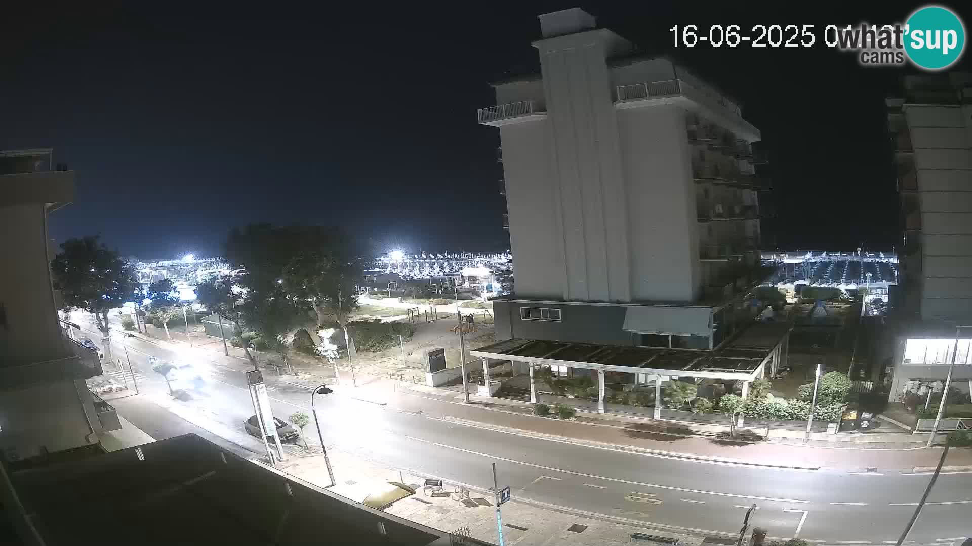 Plaža s spletno kamero Riccione in vrtovi La Malfa – plaža Bagni Oreste 115