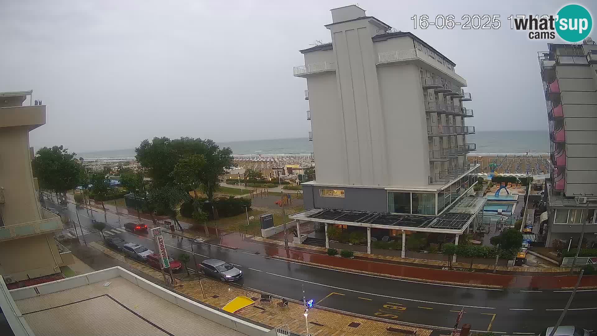 Plaža s spletno kamero Riccione in vrtovi La Malfa – plaža Bagni Oreste 115