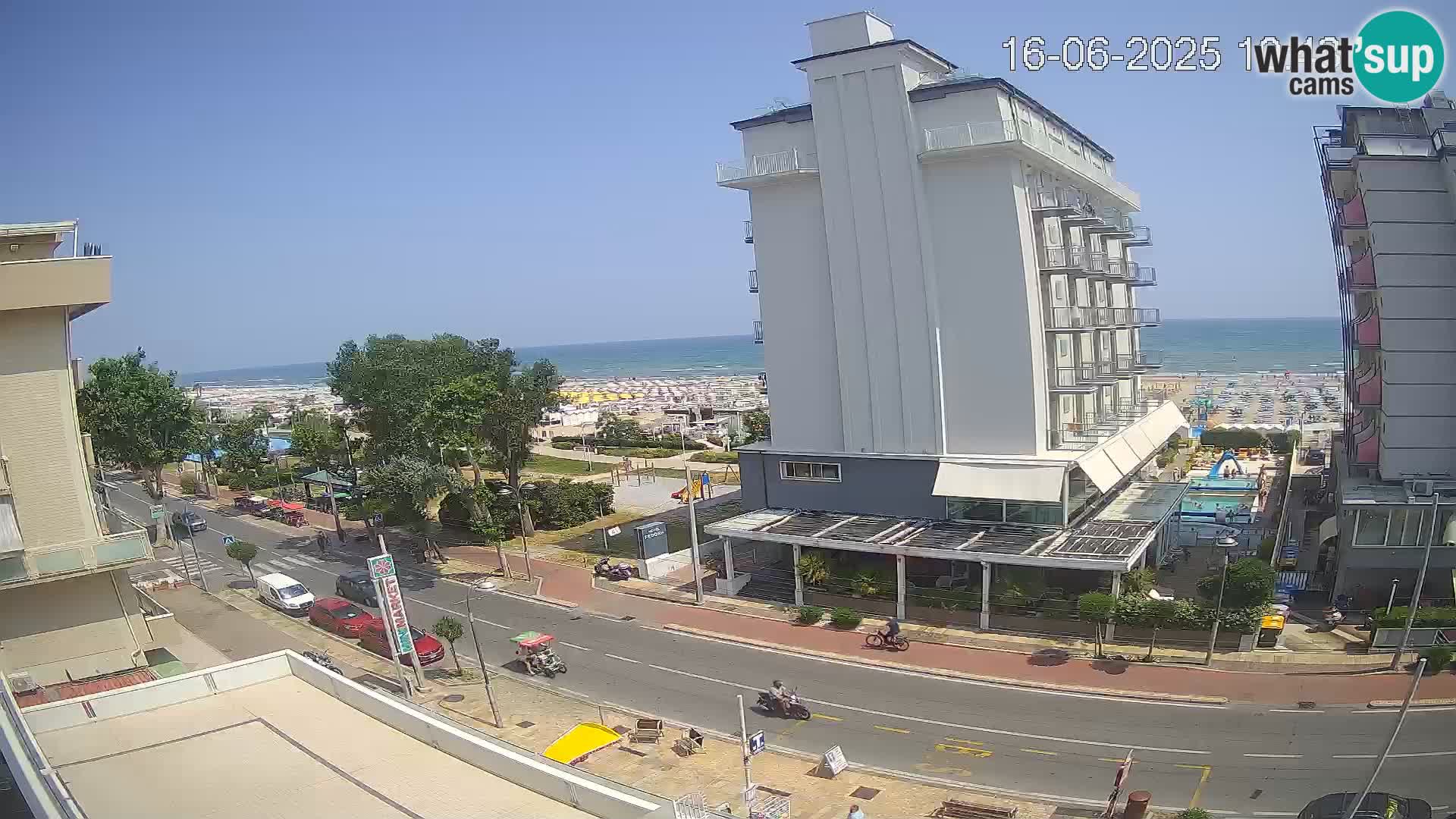 Riccione livecam beach and La Malfa gardens – Bagni Oreste spiaggia 115