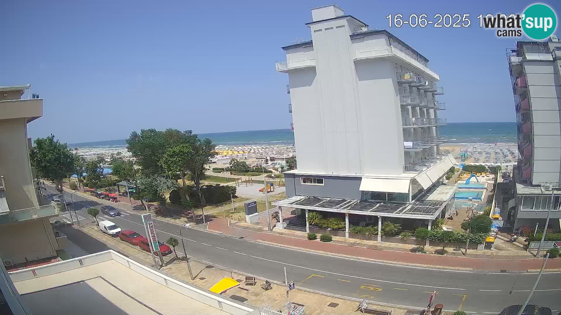 Plaža s spletno kamero Riccione in vrtovi La Malfa – plaža Bagni Oreste 115