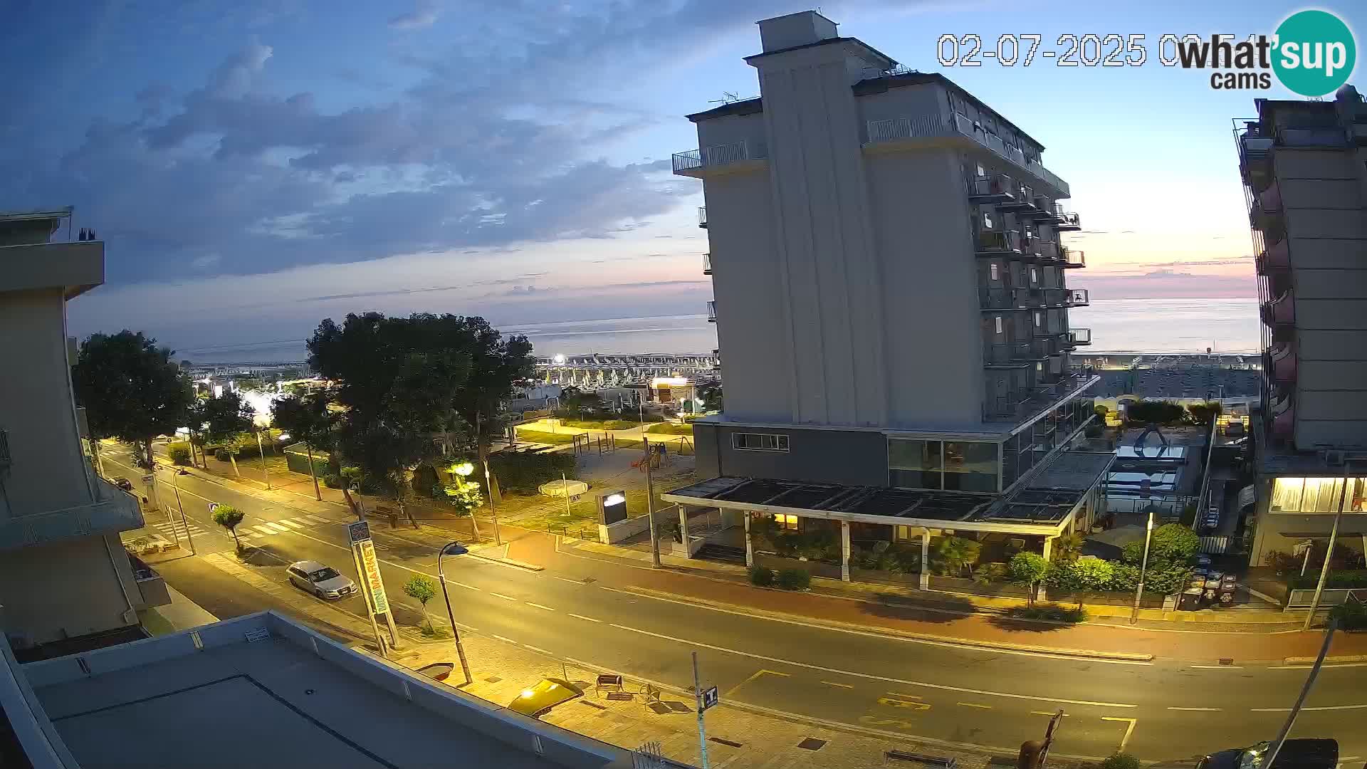 Riccione livecam beach and La Malfa gardens – Bagni Oreste spiaggia 115