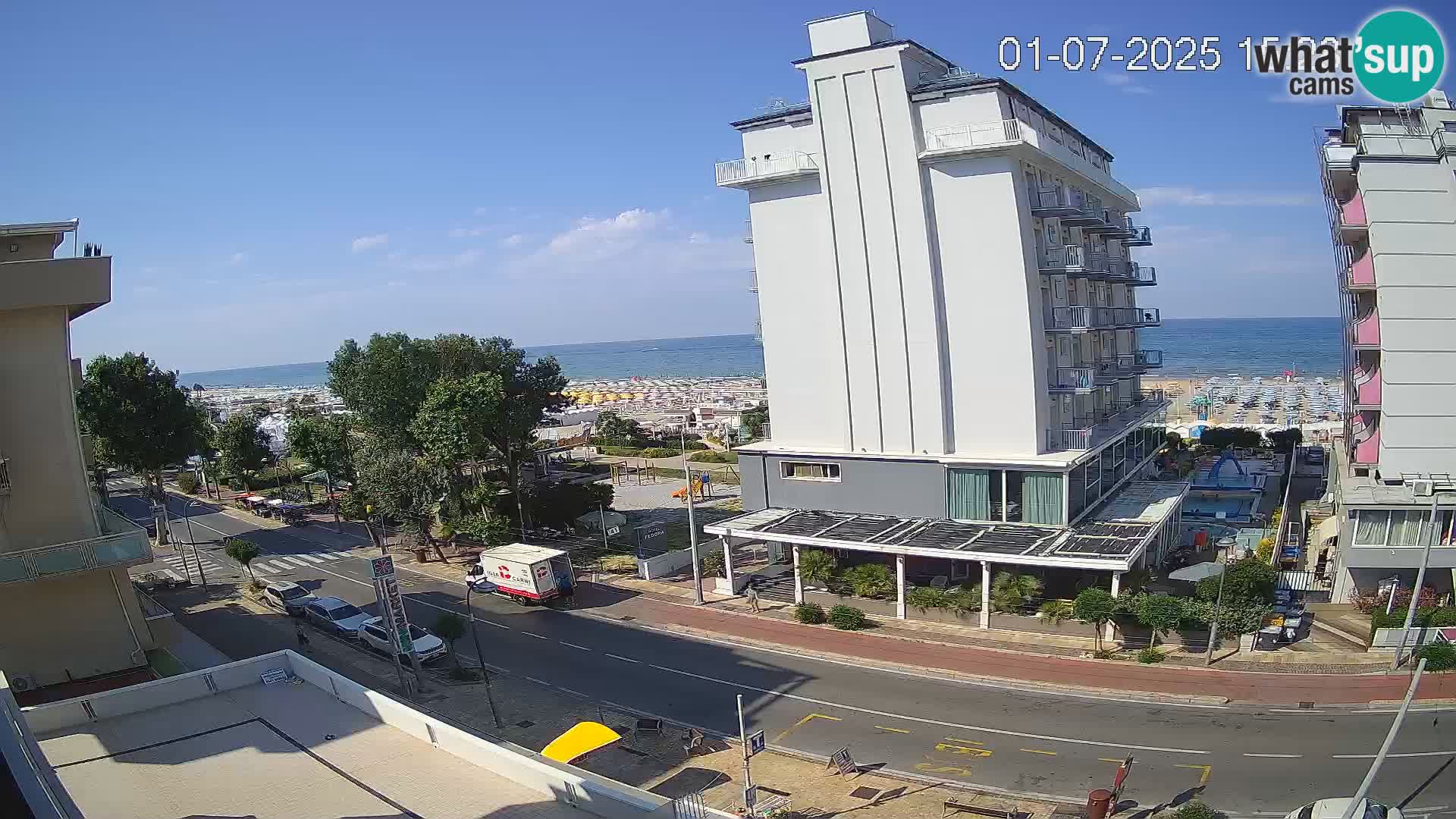 Riccione livecam beach and La Malfa gardens – Bagni Oreste spiaggia 115