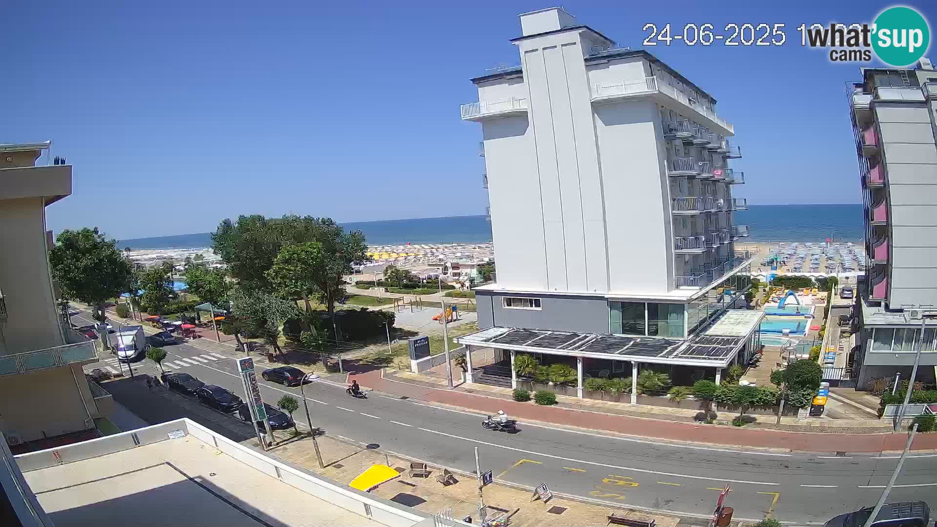 Riccione livecam beach and La Malfa gardens – Bagni Oreste spiaggia 115