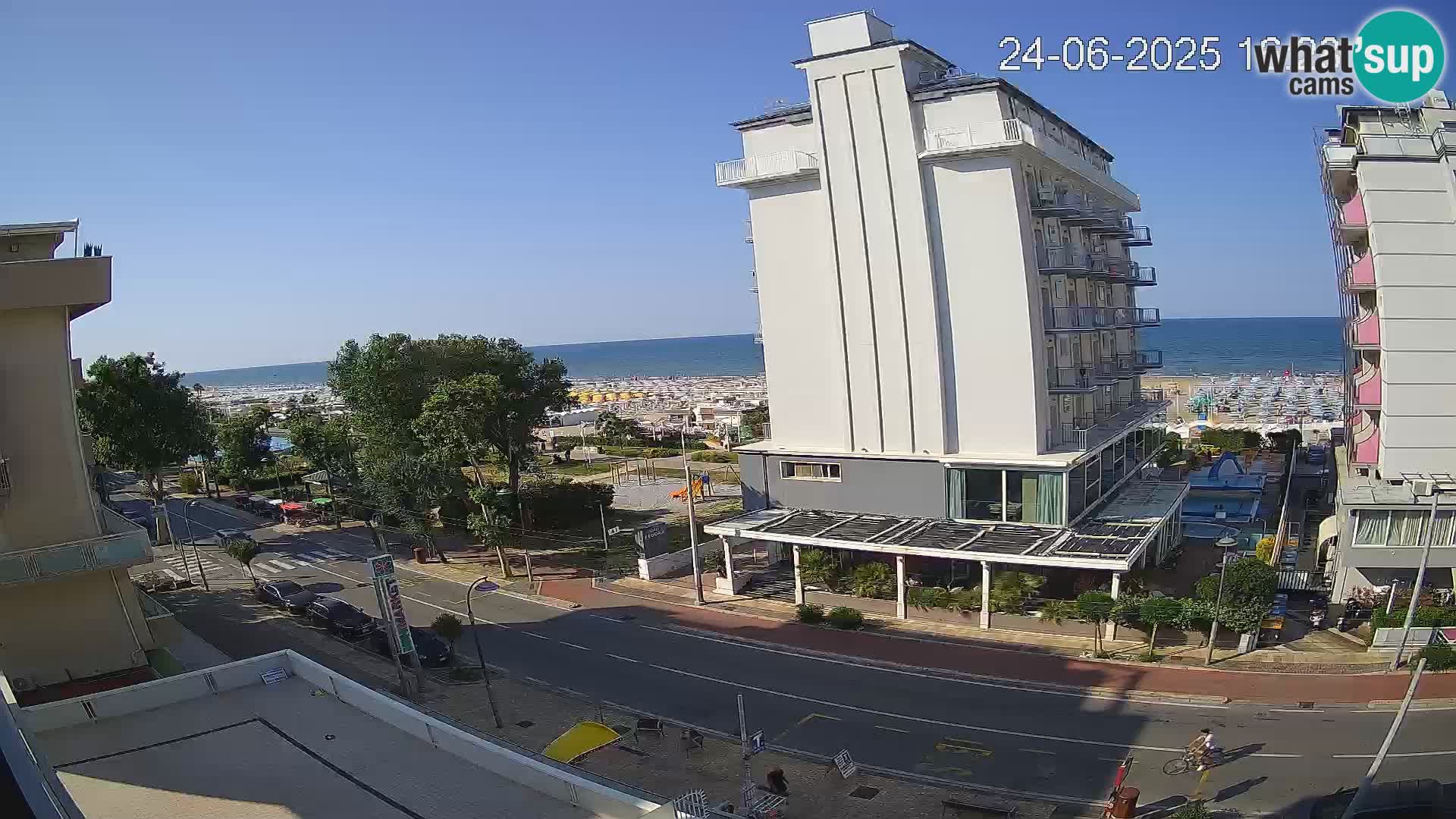 Riccione livecam beach and La Malfa gardens – Bagni Oreste spiaggia 115