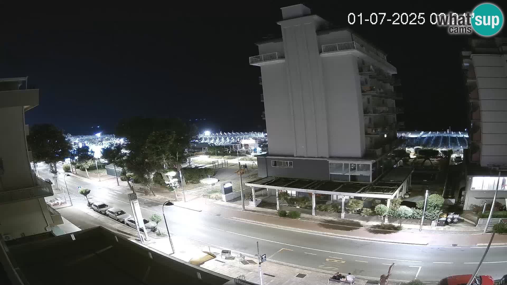 Plaža s spletno kamero Riccione in vrtovi La Malfa – plaža Bagni Oreste 115