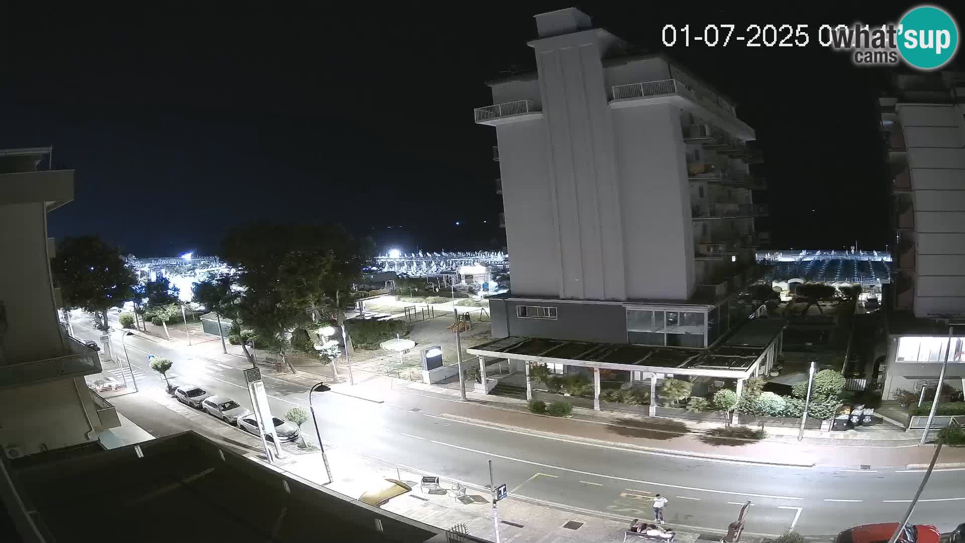 Plaža s spletno kamero Riccione in vrtovi La Malfa – plaža Bagni Oreste 115