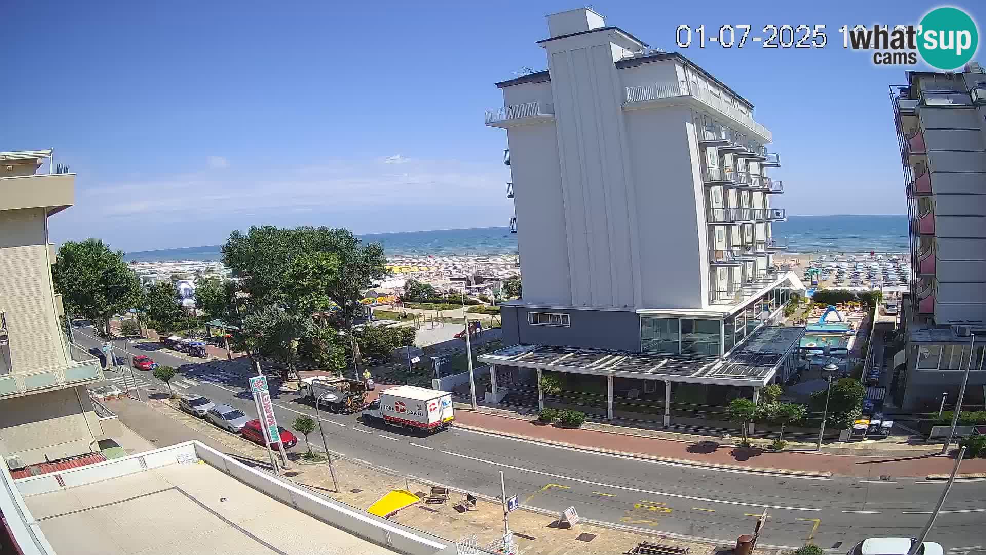 Riccione livecam beach and La Malfa gardens – Bagni Oreste spiaggia 115
