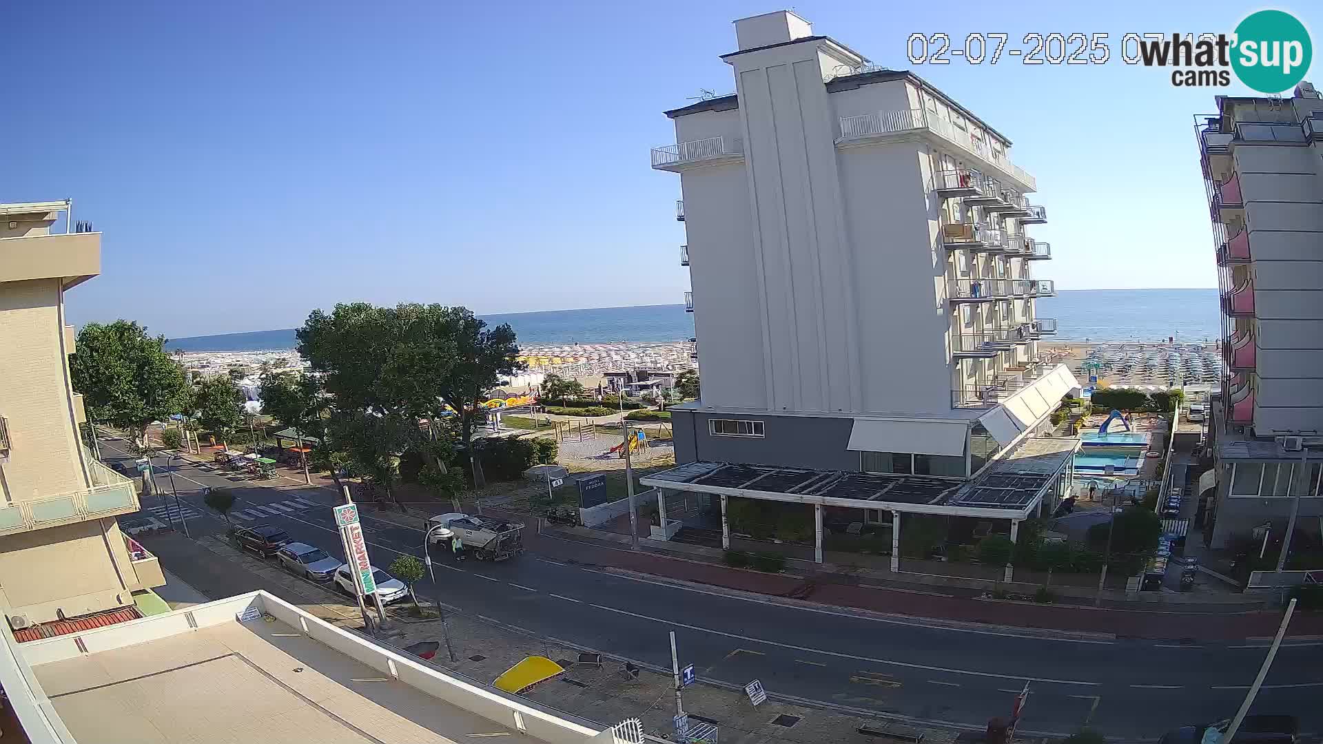 Riccione livecam beach and La Malfa gardens – Bagni Oreste spiaggia 115