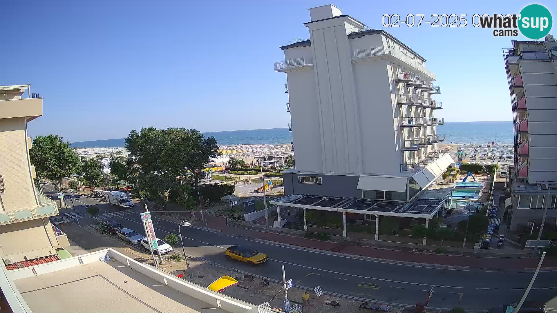 Riccione livecam beach and La Malfa gardens – Bagni Oreste spiaggia 115