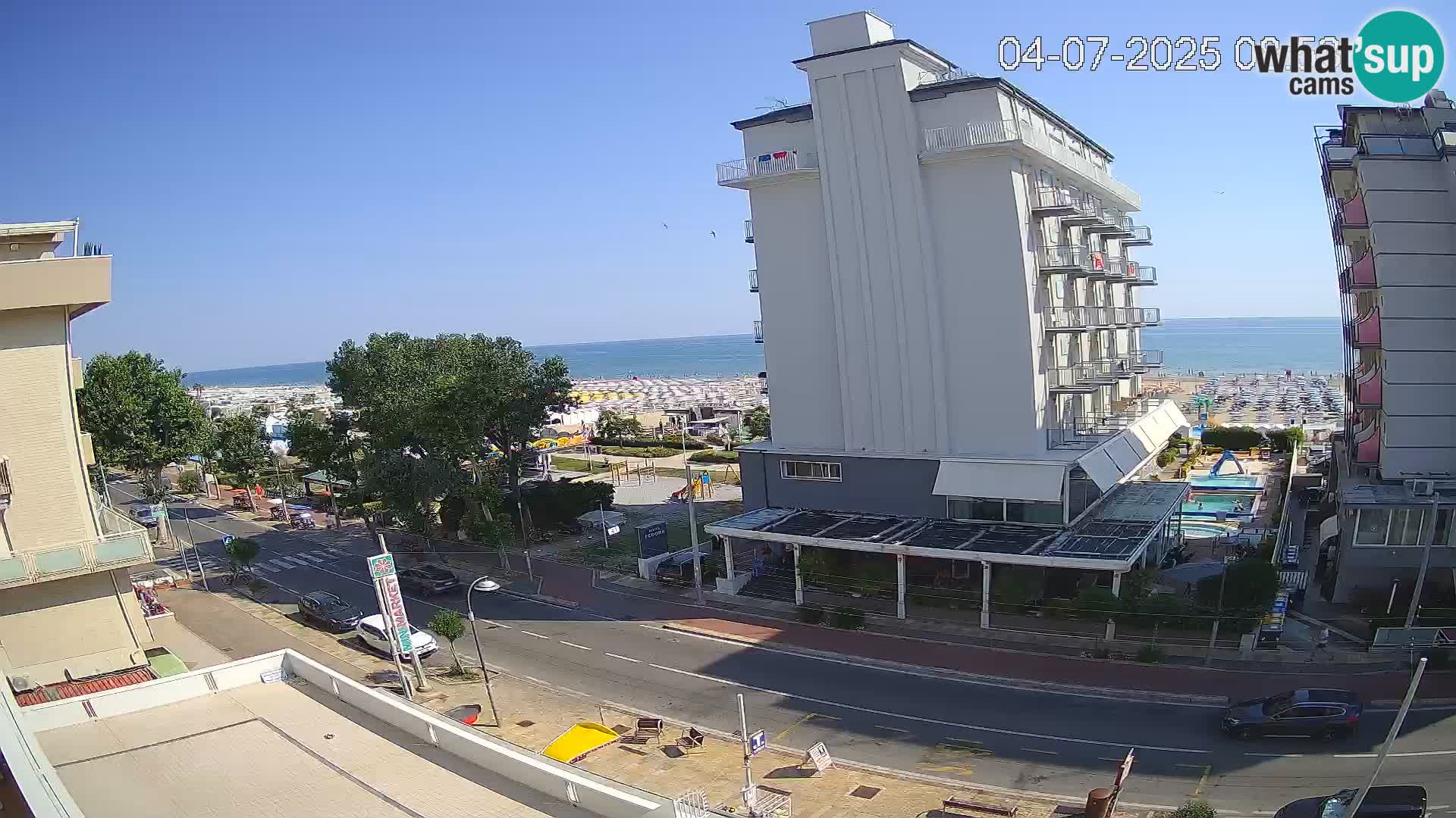 Riccione livecam beach and La Malfa gardens – Bagni Oreste spiaggia 115
