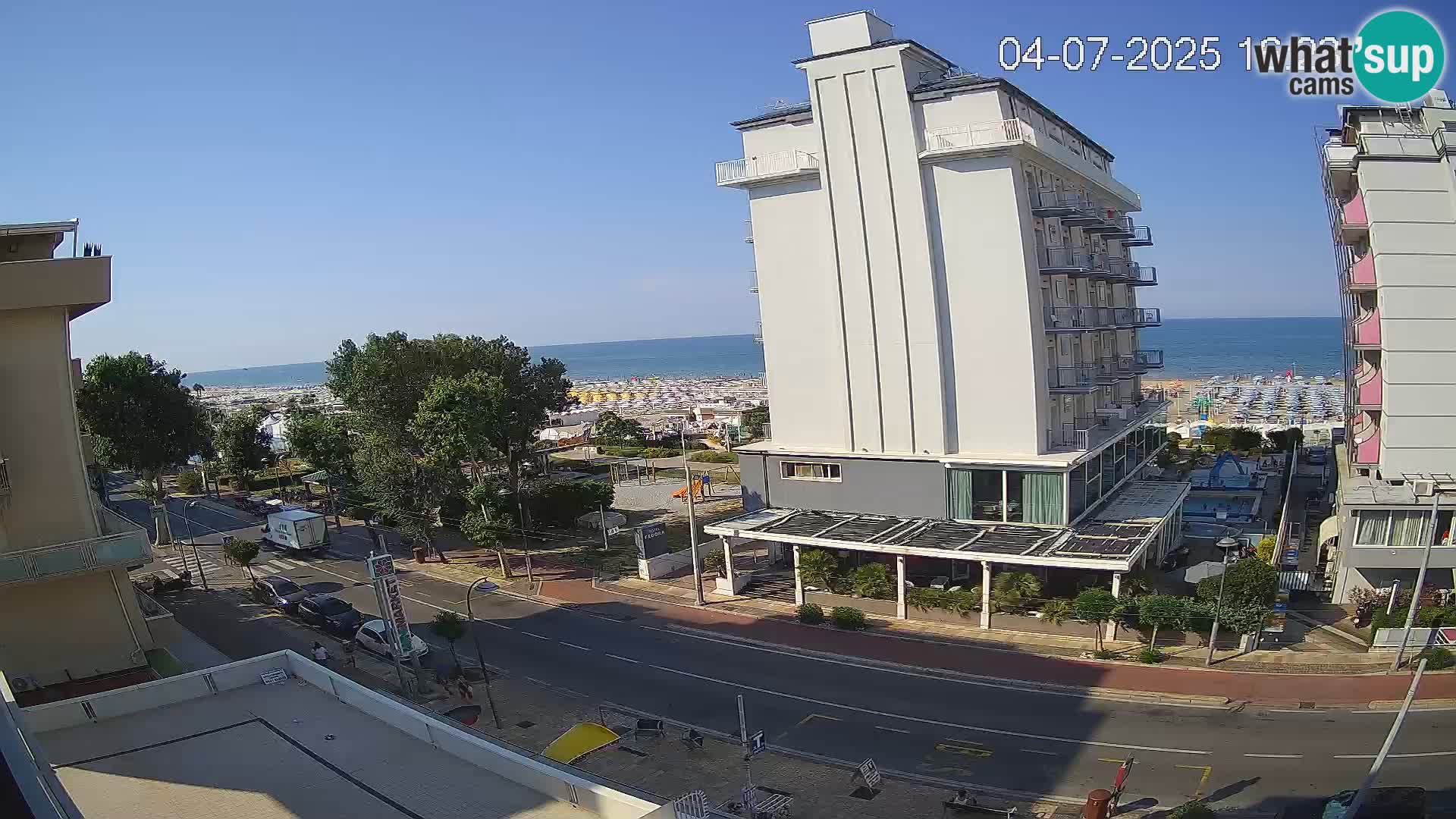Plaža s spletno kamero Riccione in vrtovi La Malfa – plaža Bagni Oreste 115