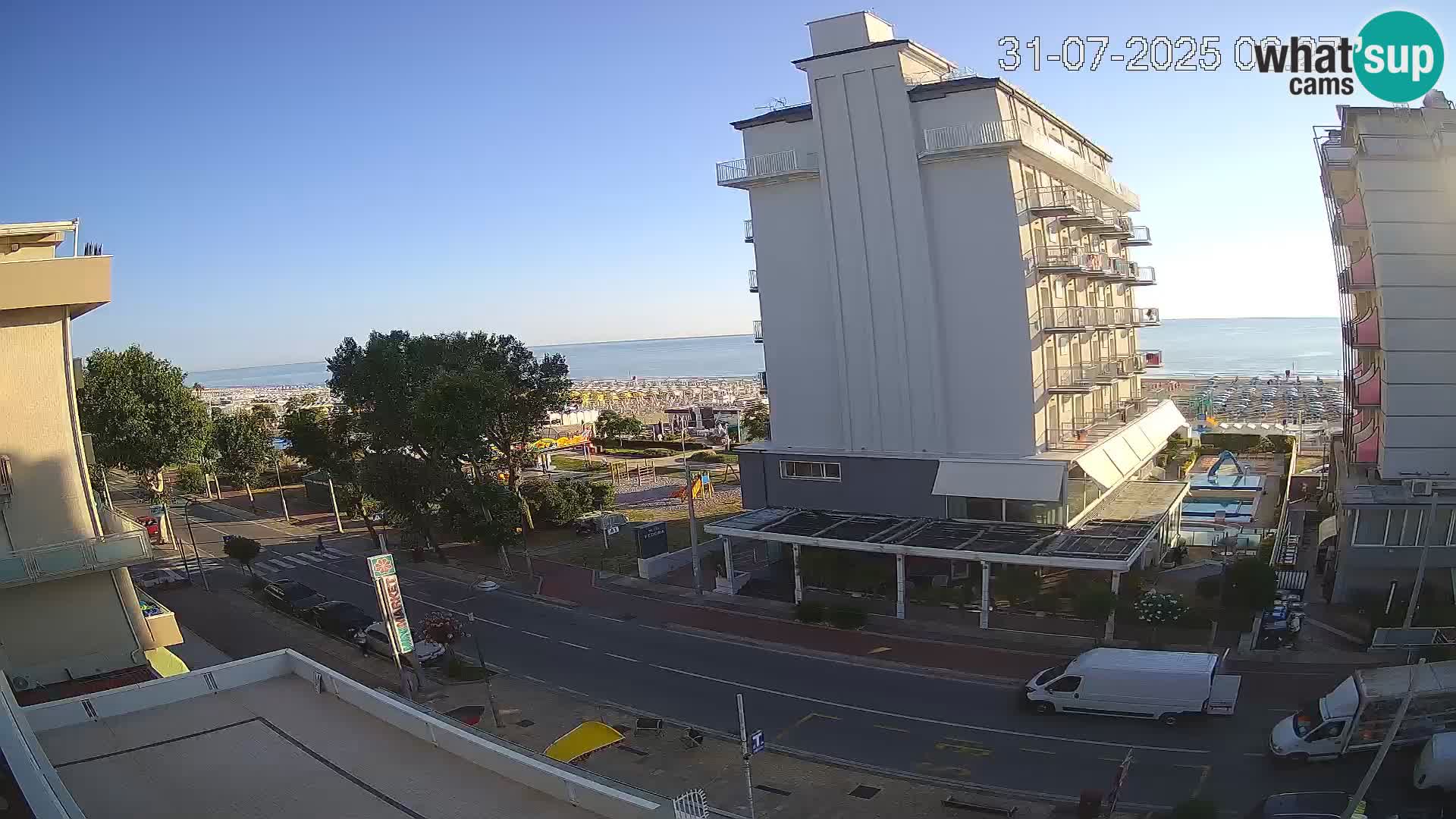 Riccione livecam beach and La Malfa gardens – Bagni Oreste spiaggia 115