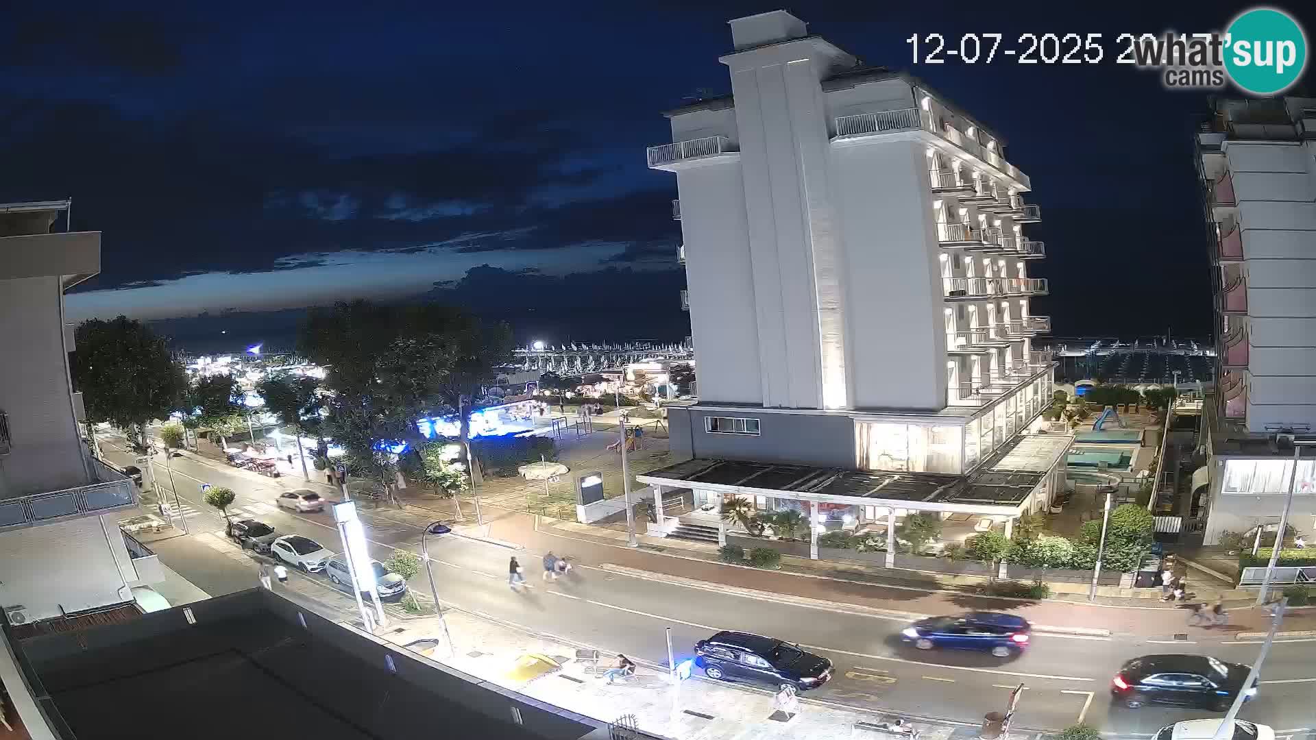 Plaža s spletno kamero Riccione in vrtovi La Malfa – plaža Bagni Oreste 115