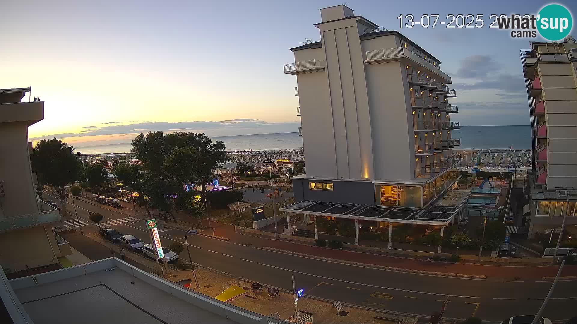 Riccione web kamera plaža i vrtovi La Malfa – plaža Bagni Oreste 115
