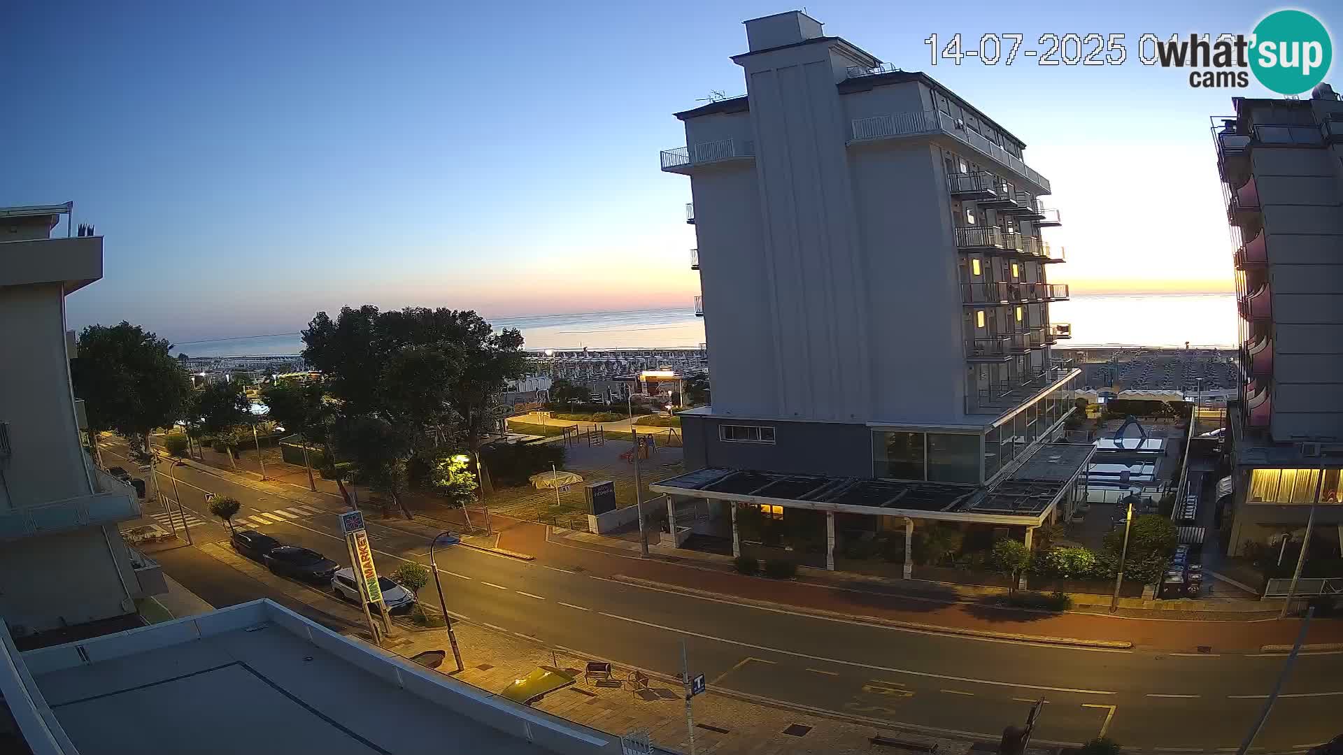 Riccione livecam beach and La Malfa gardens – Bagni Oreste spiaggia 115