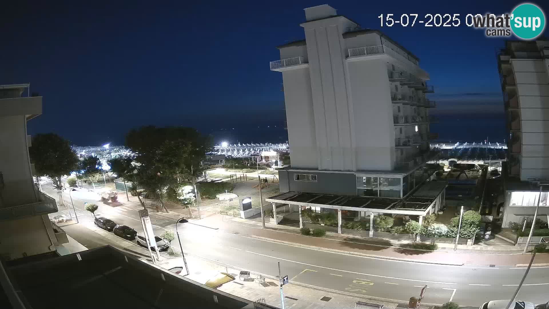 Plaža s spletno kamero Riccione in vrtovi La Malfa – plaža Bagni Oreste 115