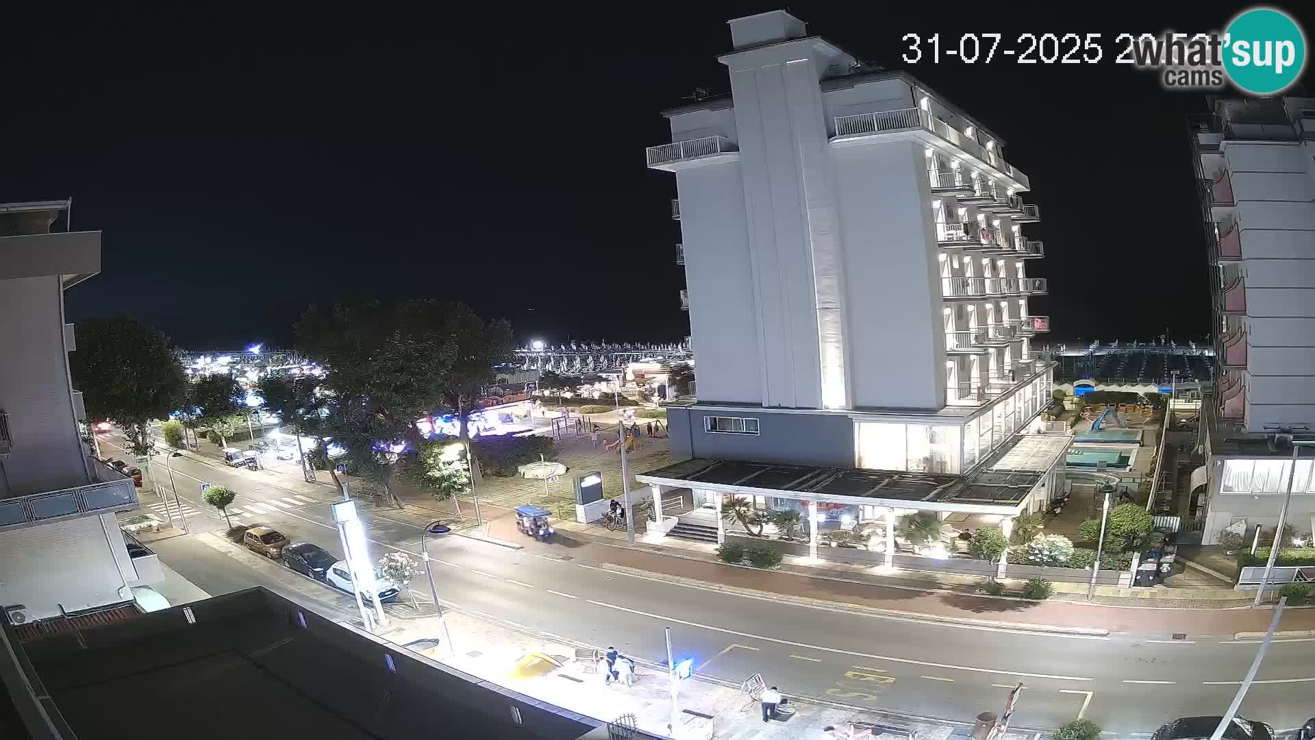 Plaža s spletno kamero Riccione in vrtovi La Malfa – plaža Bagni Oreste 115
