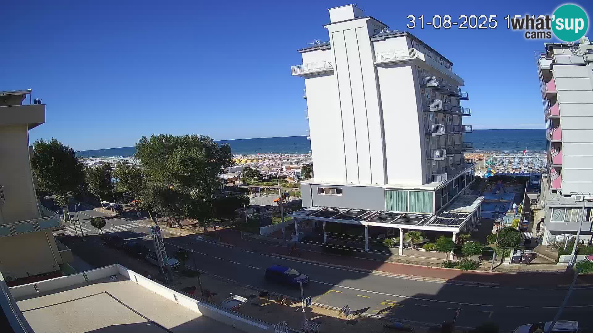 Plaža s spletno kamero Riccione in vrtovi La Malfa – plaža Bagni Oreste 115
