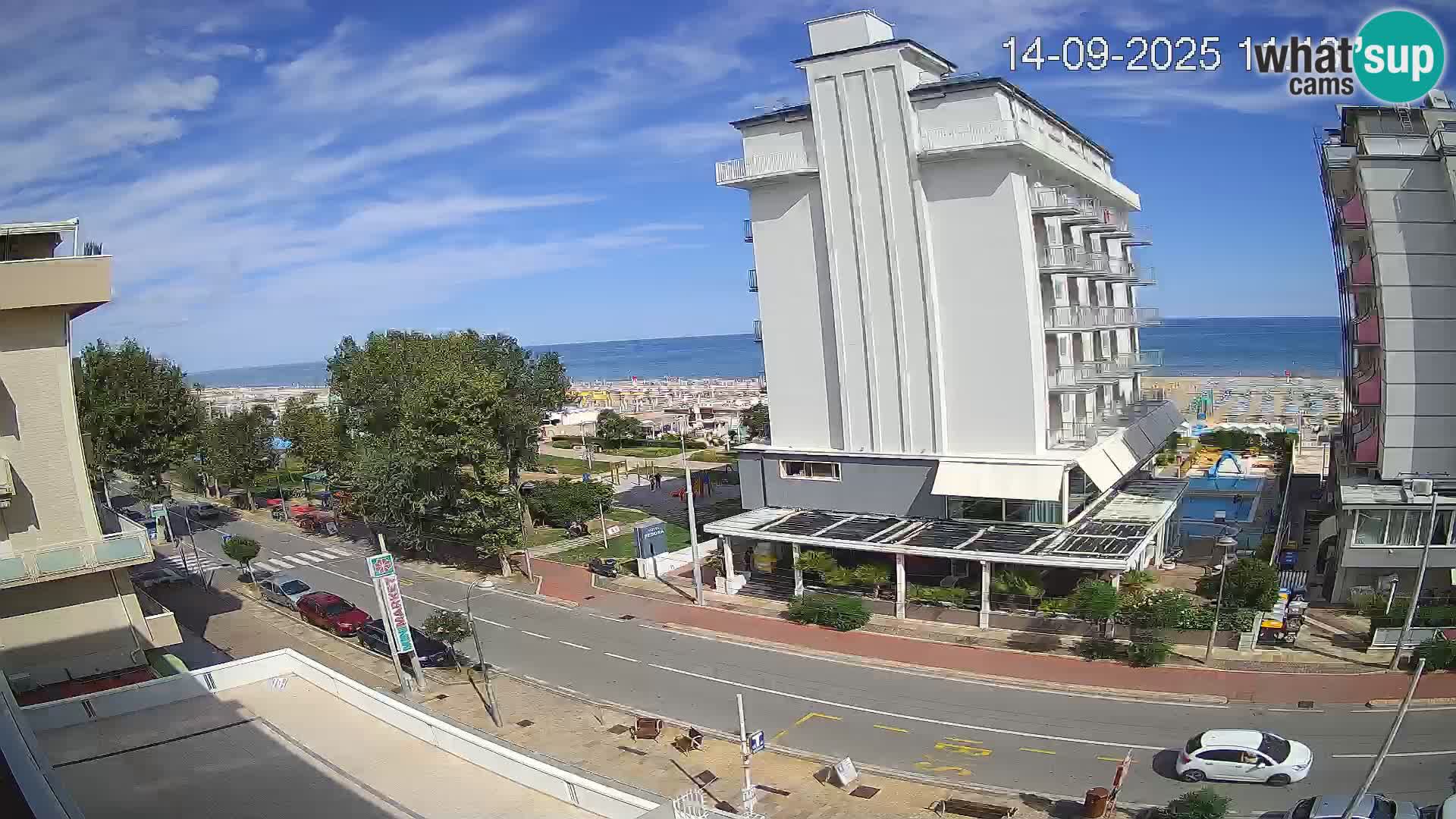 Plaža s spletno kamero Riccione in vrtovi La Malfa – plaža Bagni Oreste 115