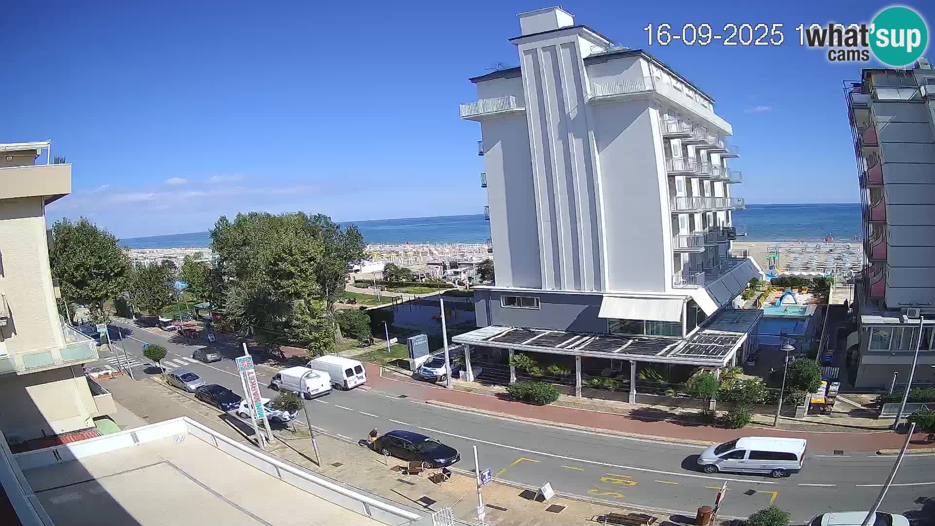 Plaža s spletno kamero Riccione in vrtovi La Malfa – plaža Bagni Oreste 115