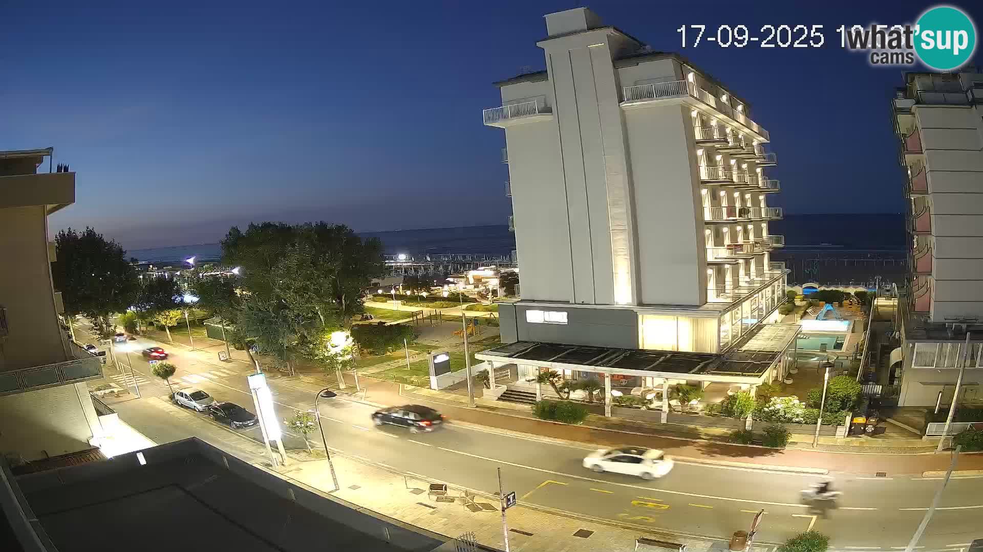 Riccione livecam beach and La Malfa gardens – Bagni Oreste spiaggia 115