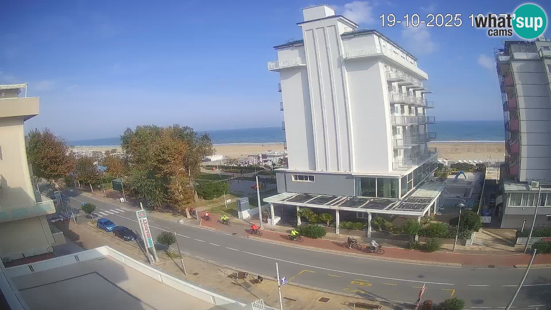 Riccione livecam beach and La Malfa gardens – Bagni Oreste spiaggia 115