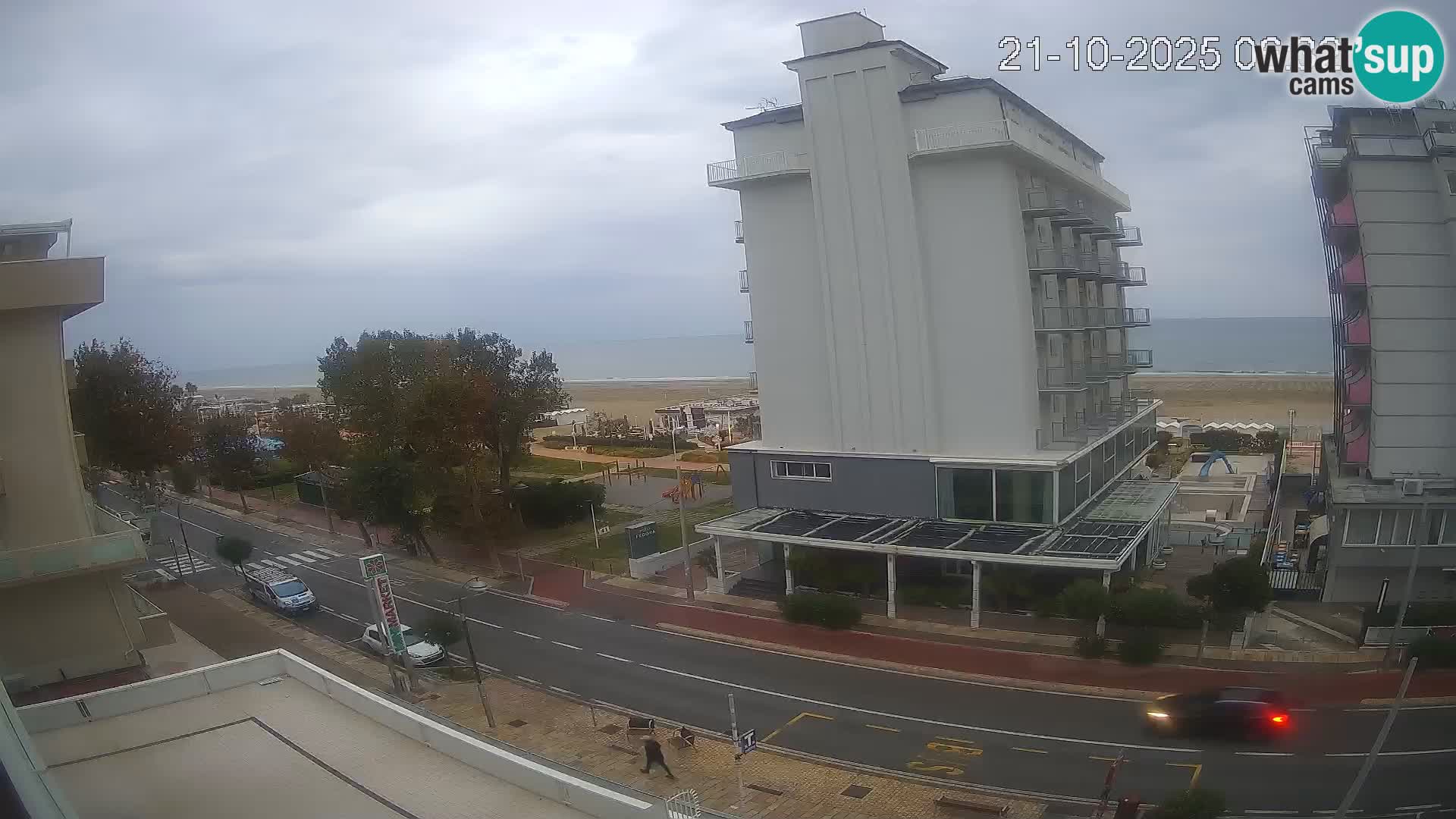 Riccione livecam beach and La Malfa gardens – Bagni Oreste spiaggia 115