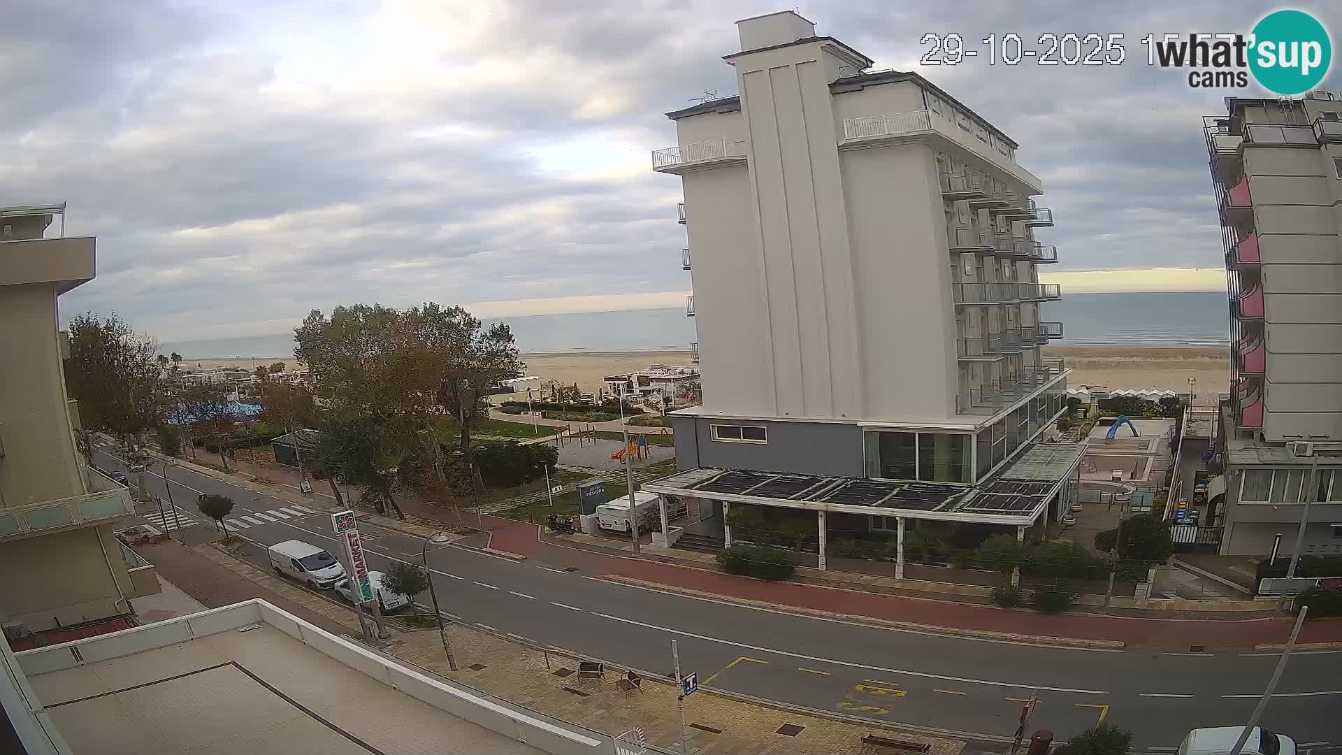 Riccione webcam spiaggia e giardini La Malfa – Bagni Oreste spiaggia 115