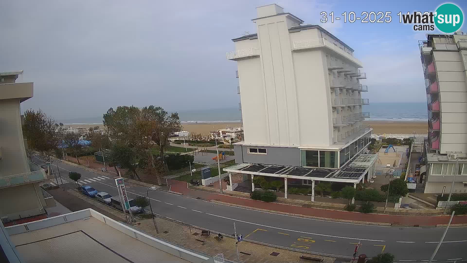 Riccione livecam beach and La Malfa gardens – Bagni Oreste spiaggia 115