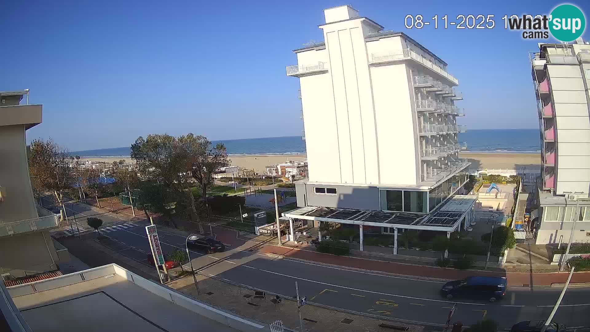 Plaža s spletno kamero Riccione in vrtovi La Malfa – plaža Bagni Oreste 115