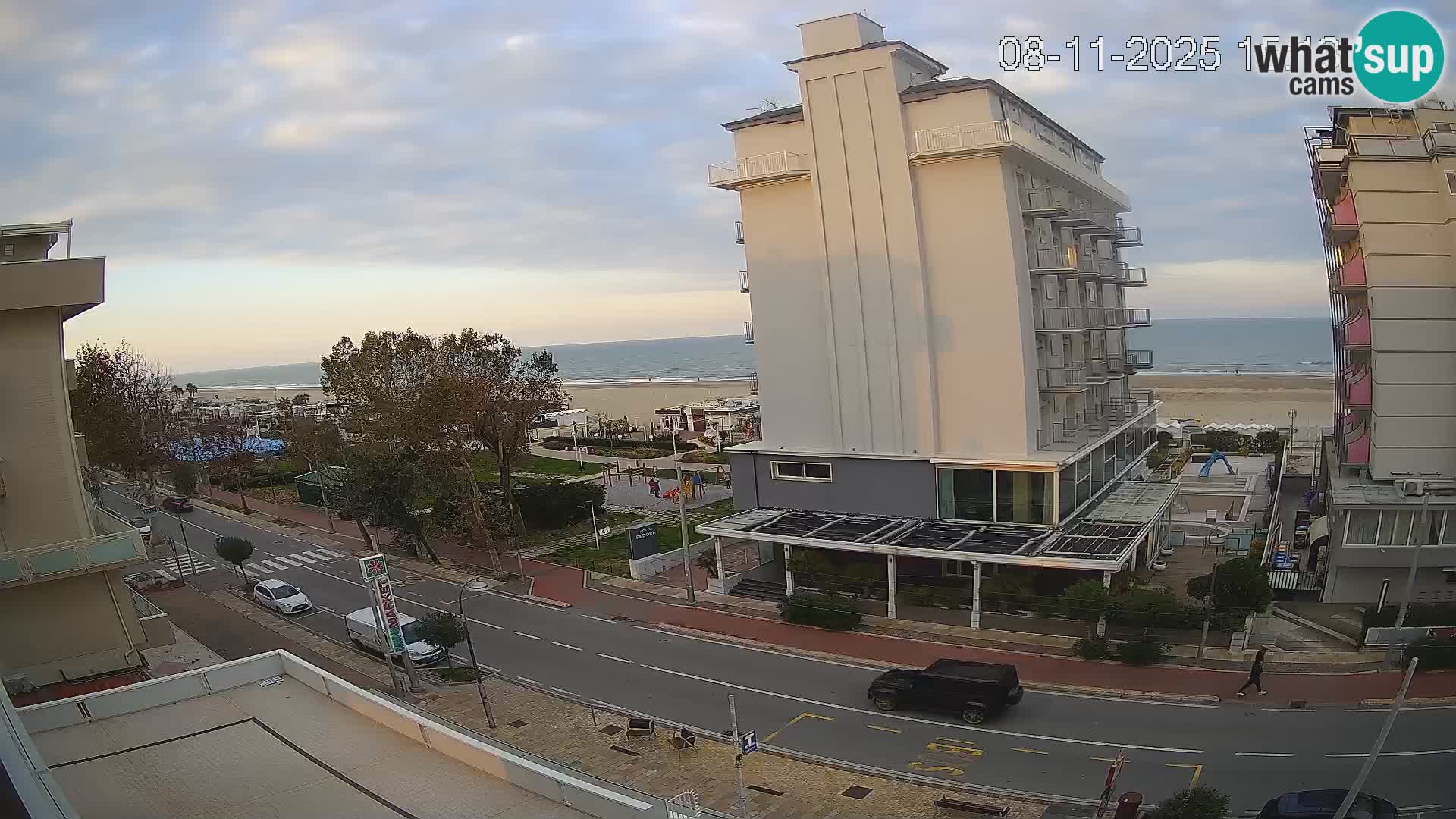 Riccione livecam beach and La Malfa gardens – Bagni Oreste spiaggia 115